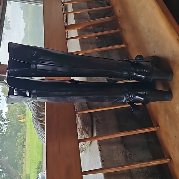 DAVIS GOMMA Knee High Leather Boots - Picture 6 of 10